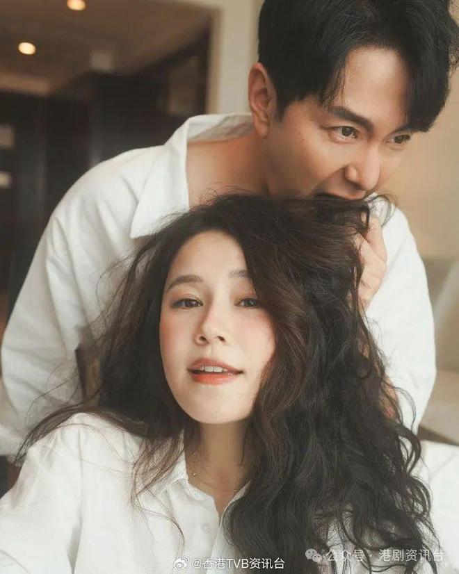 自爆新手妈妈不易做！需戴护腕解痛症必一体育网页版登录TVB当红花旦(图3)